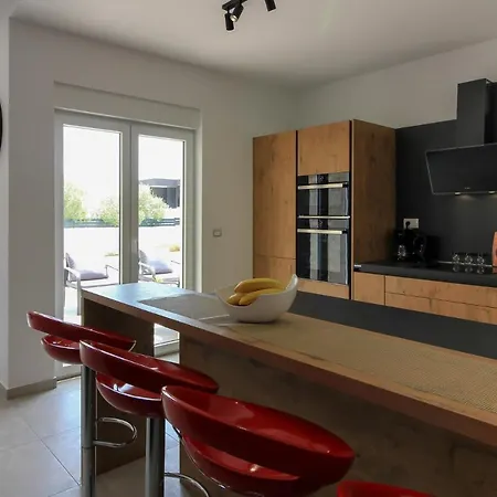 New Modern Gogo With Private Pool Near The And Town Of Pula By Wiibuk Villa Šišan
